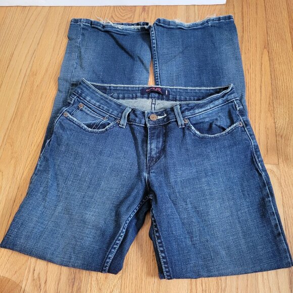 Levis Curvy 528 Mid-Rise Bootcut Jeans Womens Medium Wash Denim 9m - Picture 1 of 4